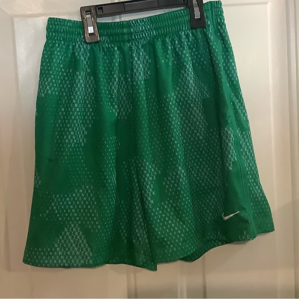 Nike dri fit kids size large green shorts